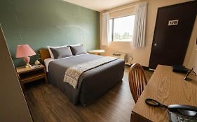 Cedar Inn